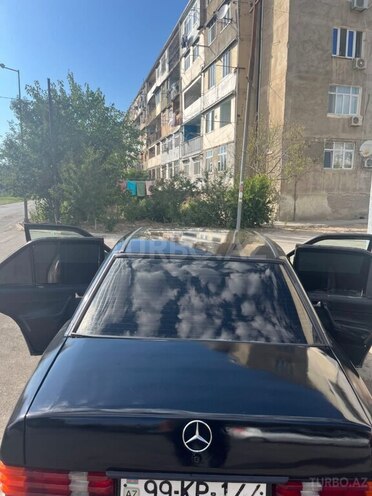 Mercedes 190-5