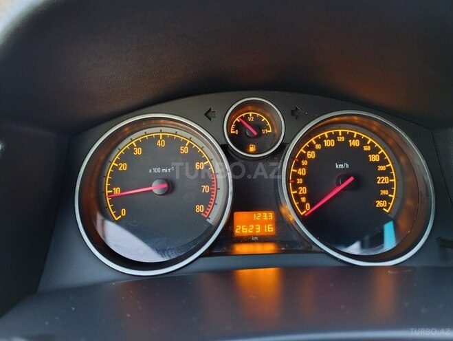 Opel Astra-16