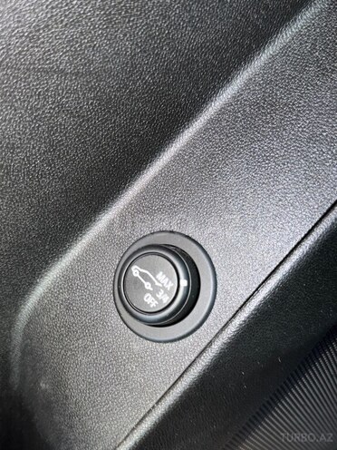 Chevrolet Equinox-12