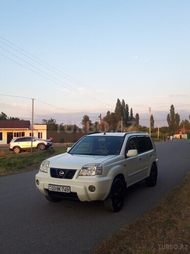 Nissan X-Trail-1