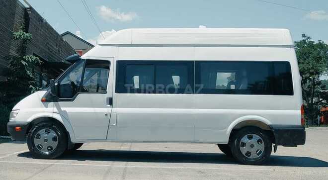 Ford Transit-2