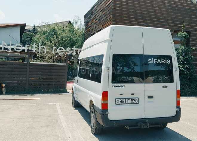 Ford Transit-6