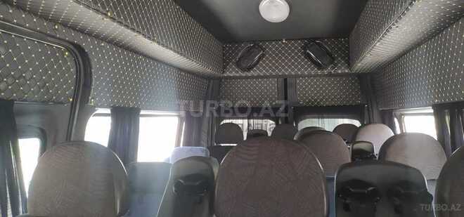 Ford Transit-8