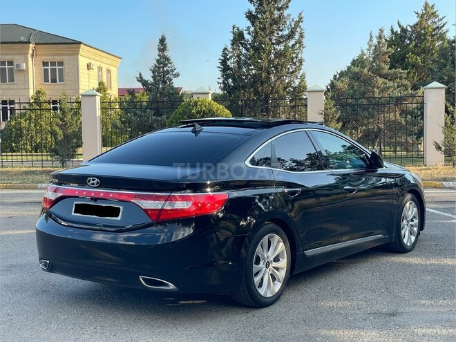 Hyundai Azera-9