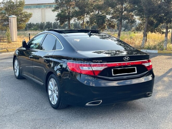Hyundai Azera-8