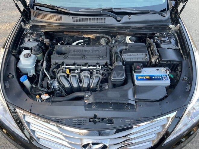 Hyundai Azera-16