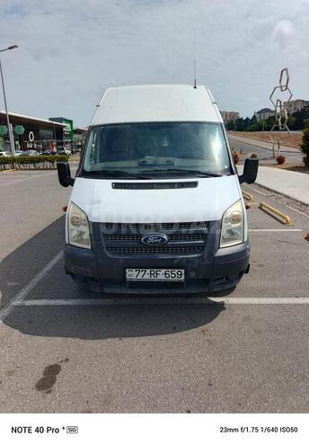 Ford Transit-1