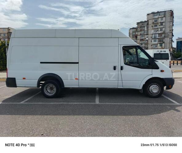 Ford Transit-4