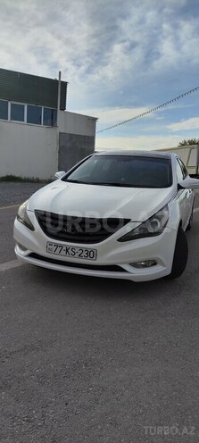 Hyundai Sonata-1