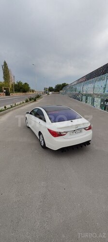 Hyundai Sonata-2