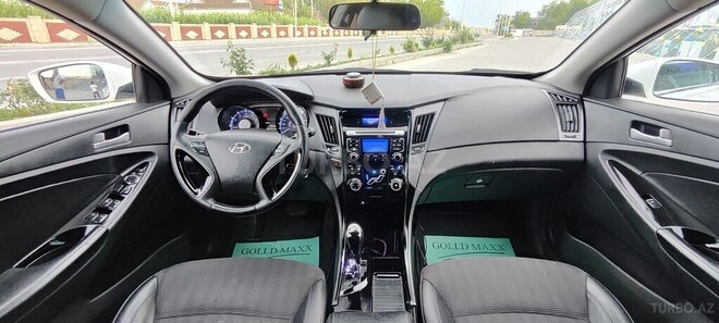 Hyundai Sonata-3