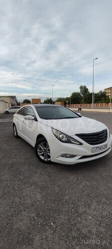 Hyundai Sonata-6
