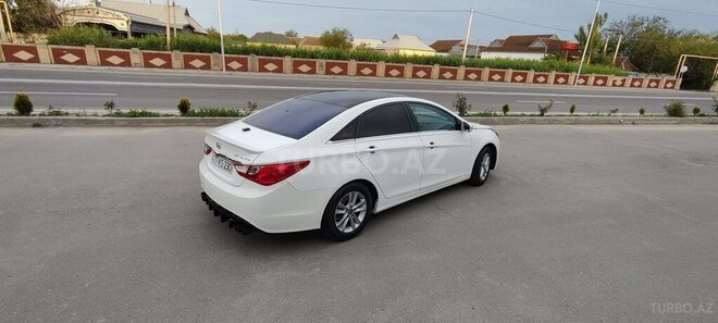 Hyundai Sonata-7