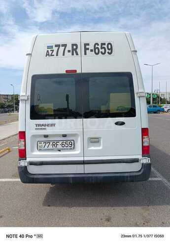 Ford Transit-6