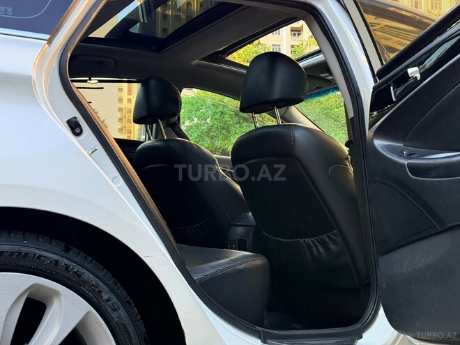Hyundai Sonata-11