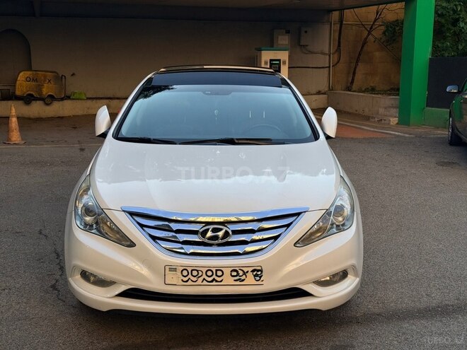 Hyundai Sonata-1