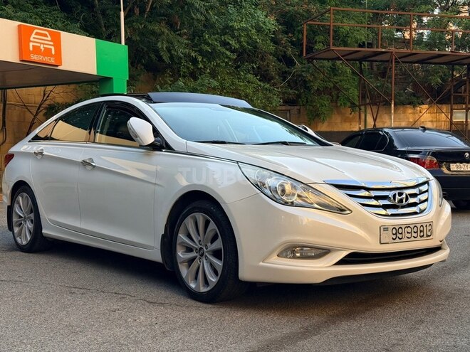 Hyundai Sonata-18