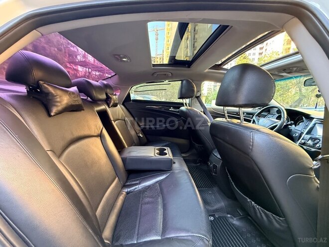 Hyundai Sonata-10