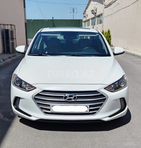Hyundai Elantra-1