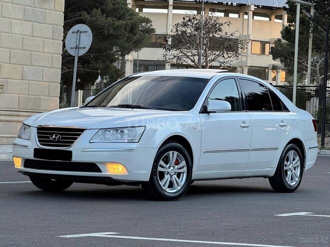 Hyundai Sonata-1