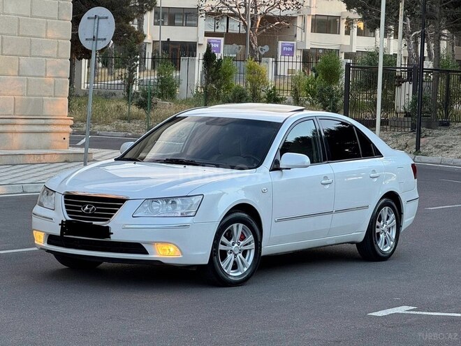 Hyundai Sonata-16