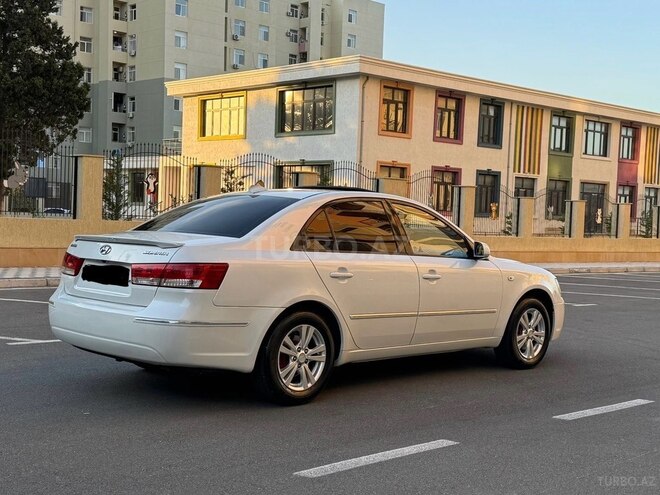 Hyundai Sonata-6