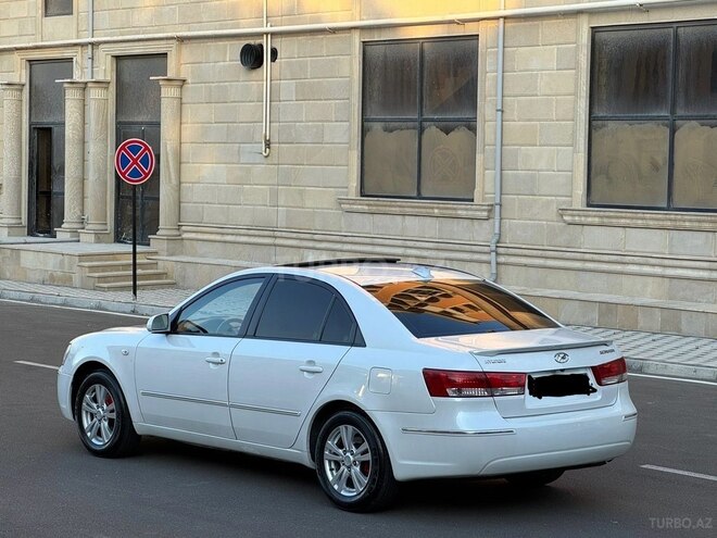 Hyundai Sonata-5