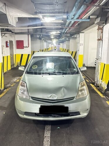 Toyota Prius-1