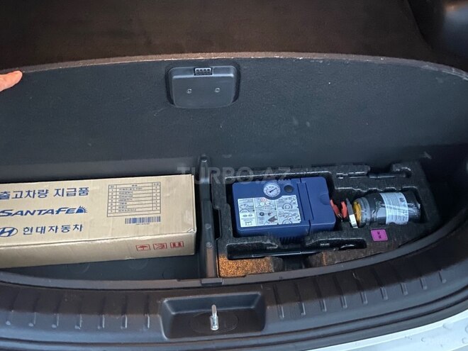 Hyundai Santa Fe-13