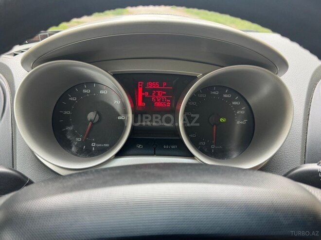 SEAT Ibiza-5
