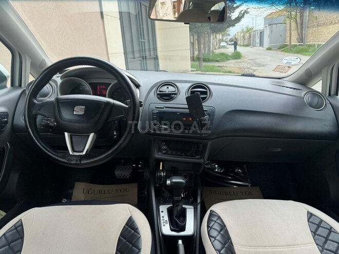 SEAT Ibiza-9
