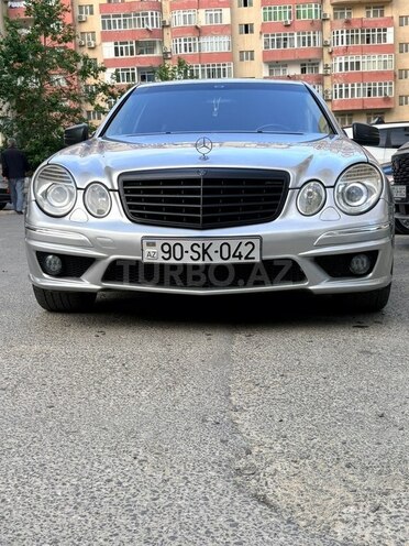 Mercedes E 320-5