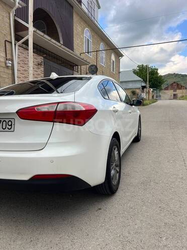 Kia Cerato-9