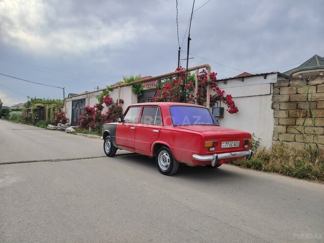 LADA (VAZ) 21011-2