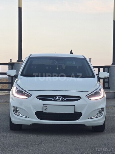 Hyundai Accent-2