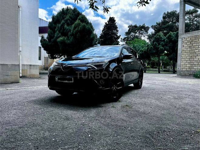 Toyota RAV4-2