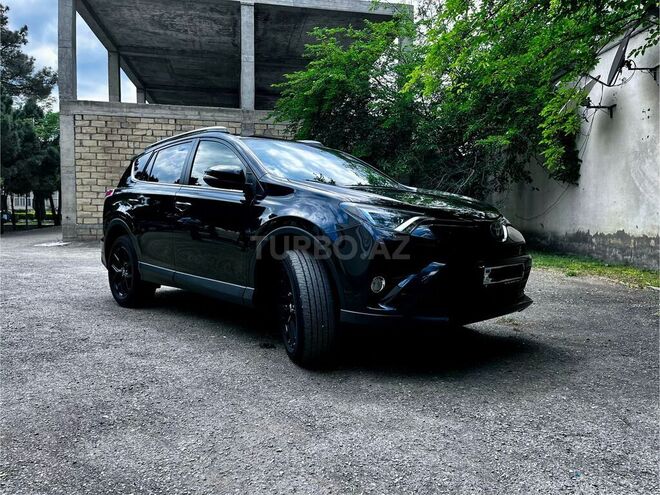 Toyota RAV4-3