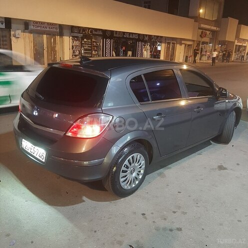 Opel Astra-2