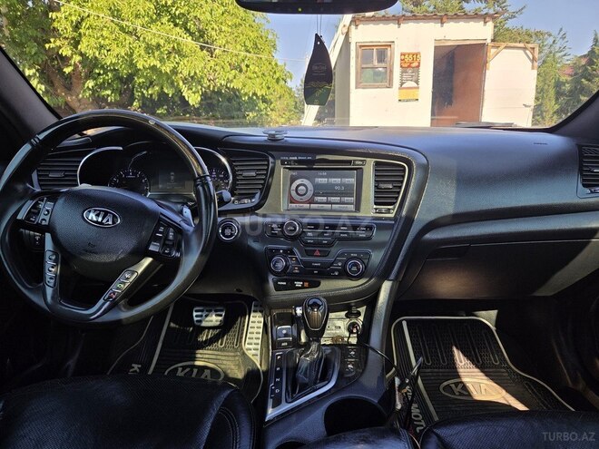 Kia Optima-12
