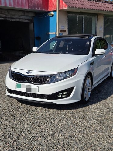 Kia Optima-3