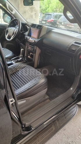 Toyota Land Cruiser Prado-3
