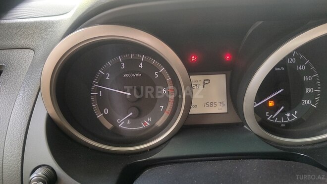 Toyota Land Cruiser Prado-5