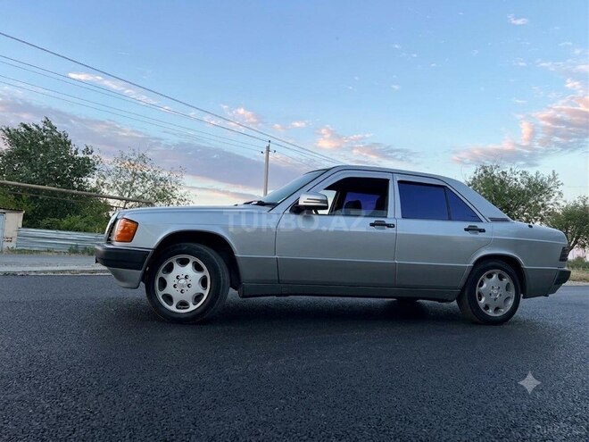 Mercedes 190-3