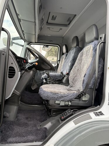 Mercedes Atego 818-12