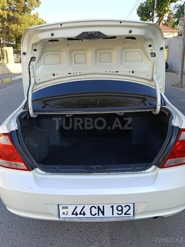 Nissan Sunny-11