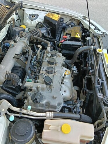 Nissan Sunny-13