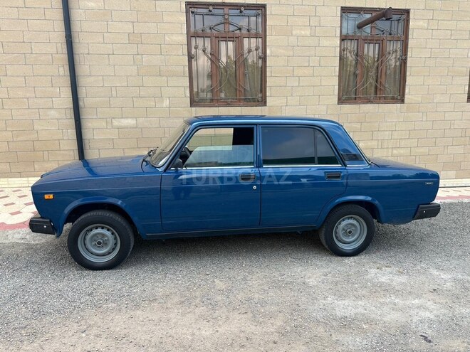 LADA (VAZ) 2107-4