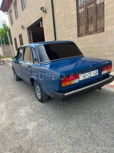 LADA (VAZ) 2107-2