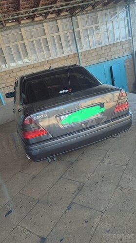 Mercedes C 200-3