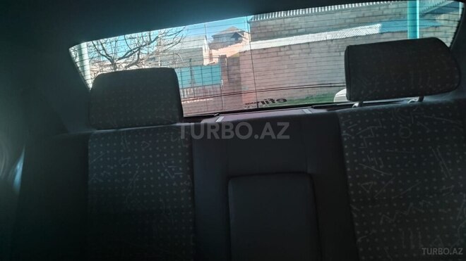 Mercedes C 200-8